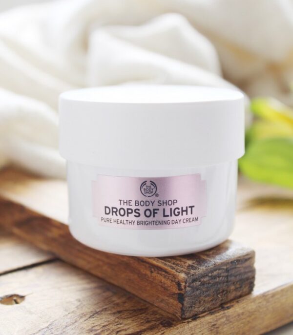 The Body Shop Drops Of Light Brightening Day Cream - 50 ml